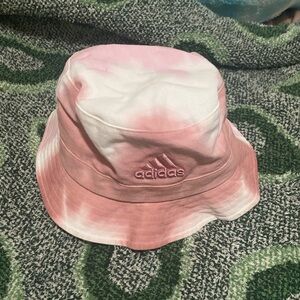 Adidas bucket hat
